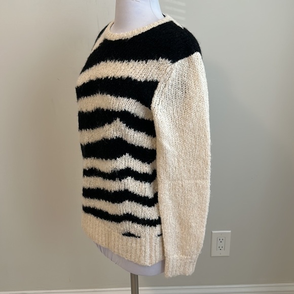 Trina Turk Irish Coffee 2 Alpaca Blend Zebra Stripe Sweater - Picture 5 of 8